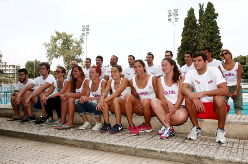 Ολυμπιακός: Η φωτογράφηση για το 55ο Πρωτάθλημα! (photos)