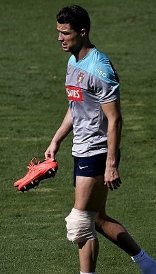 Παγκόσμιο Κύπελλο Ποδοσφαίρου 2014: Φήμες ότι ο Ρονάλντο είναι νοκ άουτ! (photos)