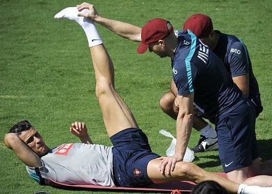 Παγκόσμιο Κύπελλο Ποδοσφαίρου 2014: Φήμες ότι ο Ρονάλντο είναι νοκ άουτ! (photos)