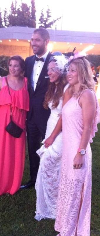 Παντρεύτηκαν Βασιλόπουλος - Τσουρή (photos)