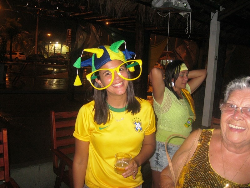 Παγκόσμιο Κύπελλο 2014: Ατελείωτο πάρτι στο Αρακαζού (photos+videos)