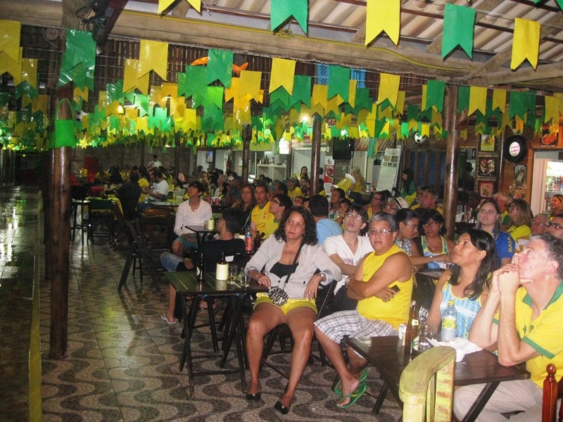 Παγκόσμιο Κύπελλο 2014: Ατελείωτο πάρτι στο Αρακαζού (photos+videos)