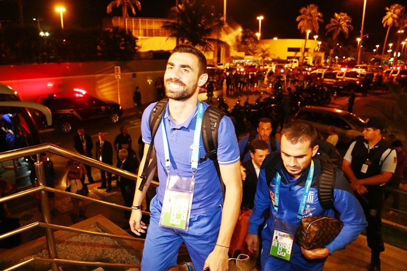 Ελλάδα – Ακτή Ελεφαντοστού: Επιστροφή με... κέφι και υποδοχή (photos)