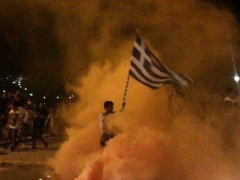 Παγκόσμιο Κύπελλο 2014: Όλη η Ελλάδα είναι… μπλε (photos+videos)
