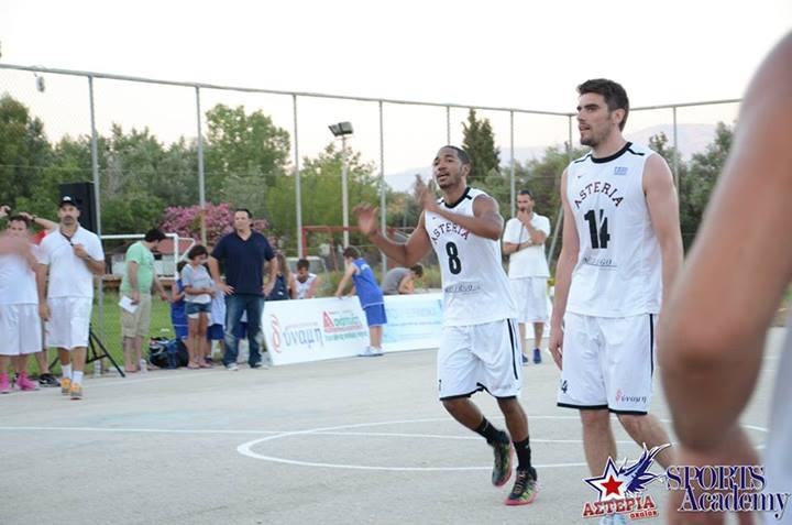 Κολοσσός Ρόδου: Ο Τσάμης και οι φίλοι του (photos)