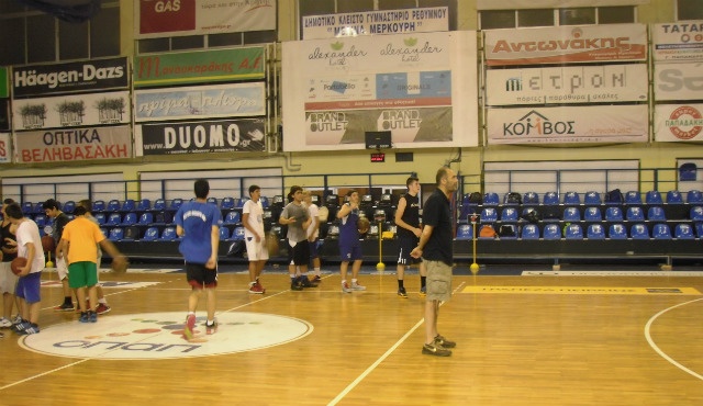 Ρέθυμνο: Συνεχίζεται το καμπ (photos)