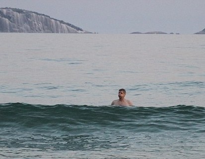 Άρσεναλ: Δείτε τον Βενγκέρ με μαγιό (photos+video)