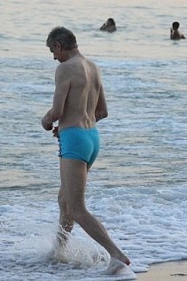 Άρσεναλ: Δείτε τον Βενγκέρ με μαγιό (photos+video)