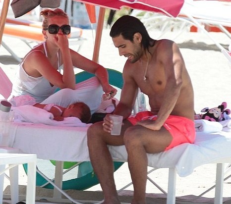 Μουντιάλ 2014: Οι βουτιές του Φαλκάο (photos)