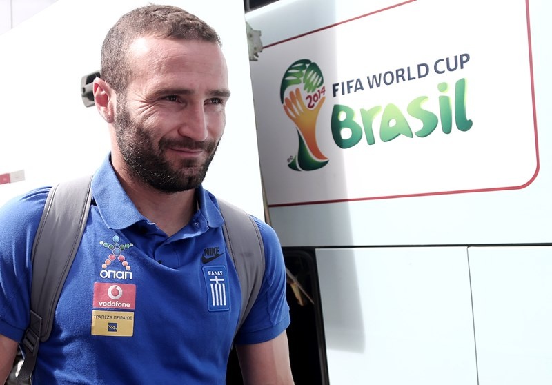 Ελλάδα: Καρέ καρέ η συγκινητική αναχώρηση (photos)