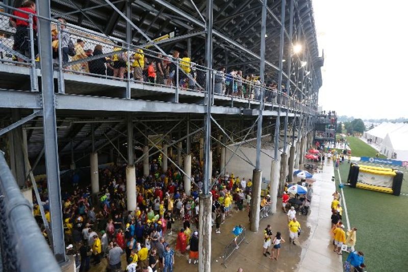 MLS: Χτυπήθηκε φίλαθλος από κεραυνό (videos+photos)