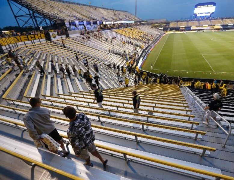 MLS: Χτυπήθηκε φίλαθλος από κεραυνό (videos+photos)