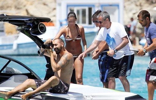 Ζοσέ Μουρίνιο: Τζετ σκι στη Μύκονο οικογενειακώς (photos)