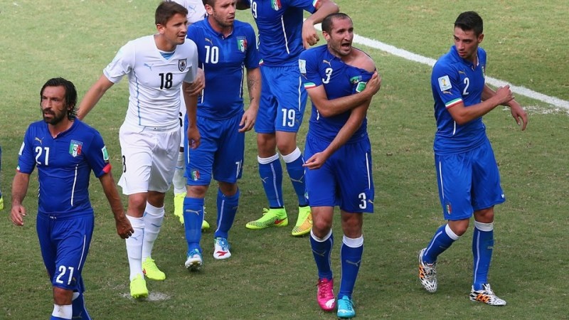 Παγκόσμιο Κύπελλο Ποδοσφαίρου 2014 - Φάση των 16: Πρόταση από Κόσοβο σε Σουάρες! (photos+video)