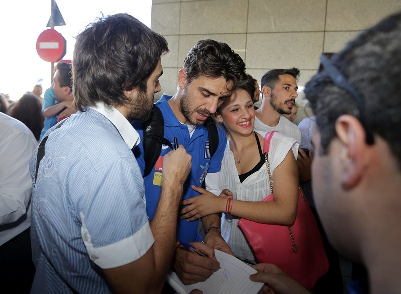 Εθνική Ελλάδας: Η υποδοχή στους… ήρωες (photos)