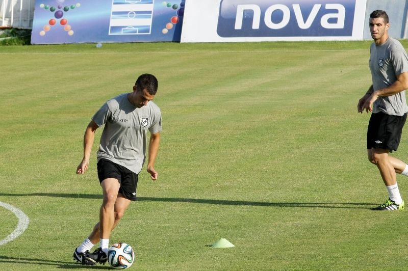 ΟΦΗ: Αποθέωση για Γκατούζο στην «πρώτη» (photos)