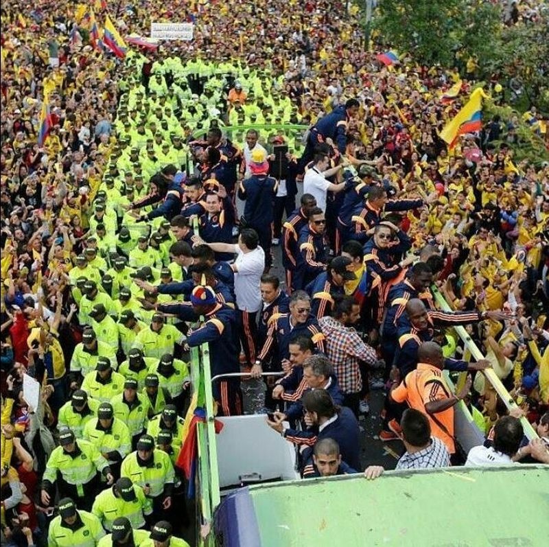 Μουντιάλ 2014 – Κολομβία: Ούτε να το σήκωνε! (videos+photos)