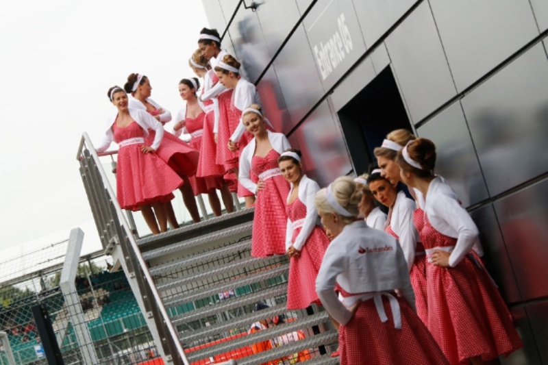 Φόρμουλα 1: Βρετανικά grid girls (photos)