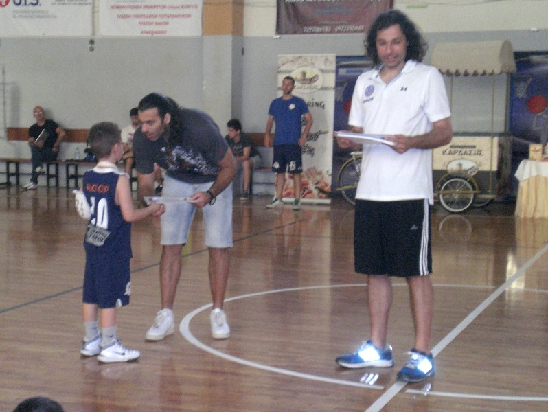 Άρης: Κοντά στα παιδιά ο Ασημακόπουλος (photos)