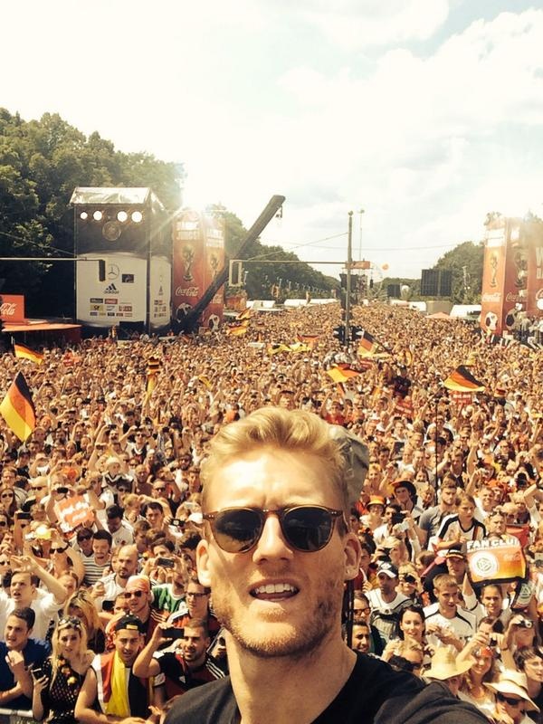 Μουντιάλ 2014 - Γερμανία: «Τρέλα» στο τουίτερ οι Γερμανοί (photos)