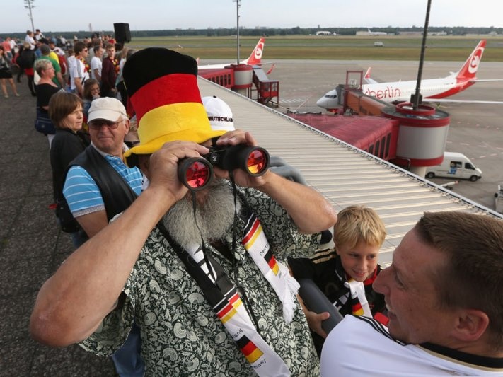 Υποδοχή ηρώων για τους πρωταθλητές κόσμου (videos+photos)