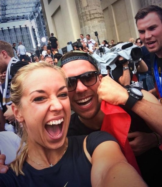 Υποδοχή ηρώων για τους πρωταθλητές κόσμου (videos+photos)