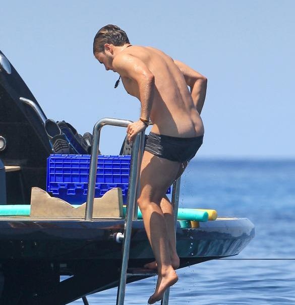 Μουντιάλ 2014 - Γερμανία: Έδειξε τα οπίσθιά του ο Γκέτσε (photos)