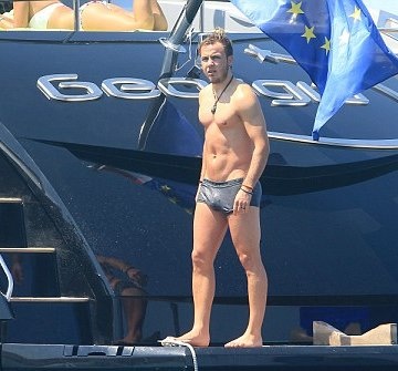 Μουντιάλ 2014 - Γερμανία: Συνεχίζει τα μπάνια του ο Γκέτσε (photos)