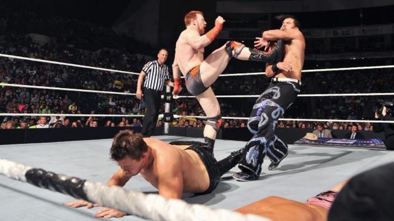 SmackDown: Νέα επίθεση στον Ambrose (photos+videos)