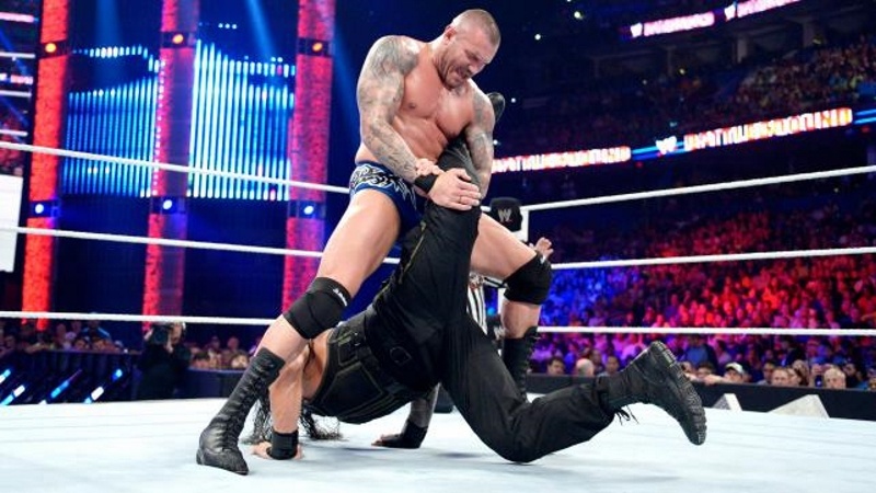 Battleground: Υπεράσπιση για Cena (photos+videos)