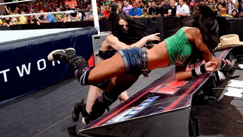 Raw: Ευκαιρία τίτλου για Lesnar (photos+videos)