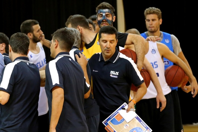 Εθνική Ανδρών: Μασκοφόρος ο Τσαϊρέλης (photos)