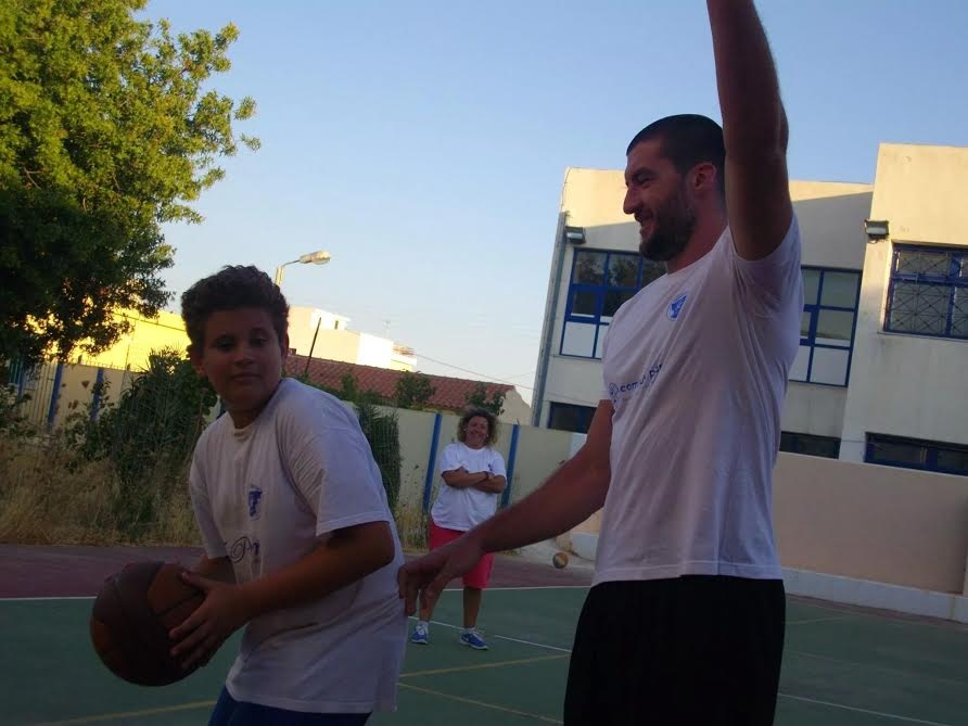 Ολυμπιακός: Στον Αίγινα ο Καββαδάς (photos)