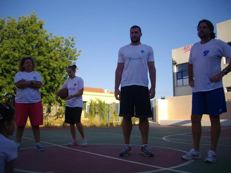 Ολυμπιακός: Στον Αίγινα ο Καββαδάς (photos)
