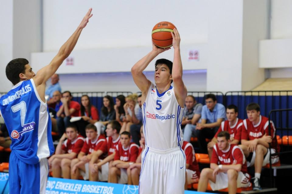 Ευρωπαϊκό Πρωτάθλημα Εφήβων: Για την πρωτιά η Ελλάδα (video+photos)