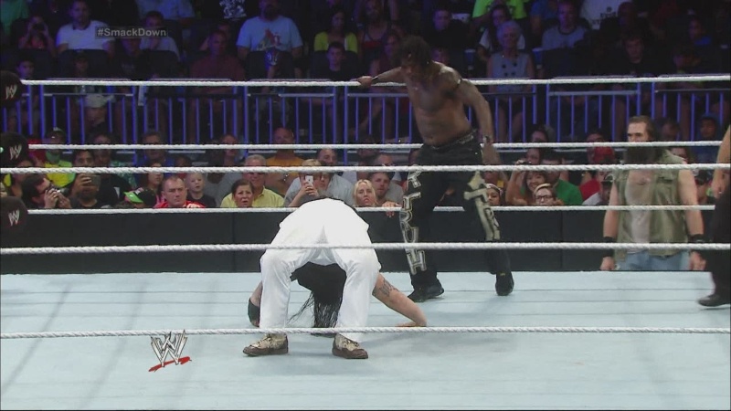 SmackDown: «Καθάρισε» ο Reigns (photos+videos)
