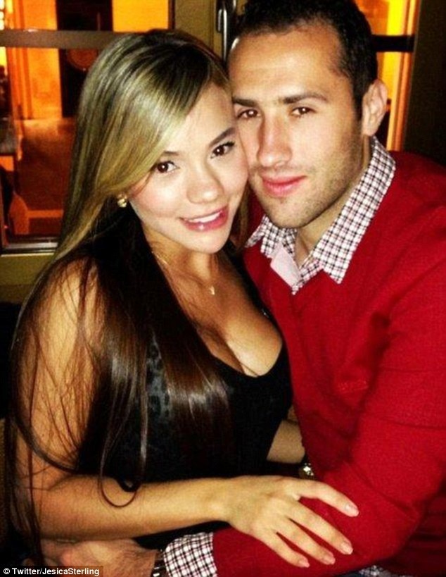 Μ’ ένα σμπάρο και ένα … αηδόνι (photos)