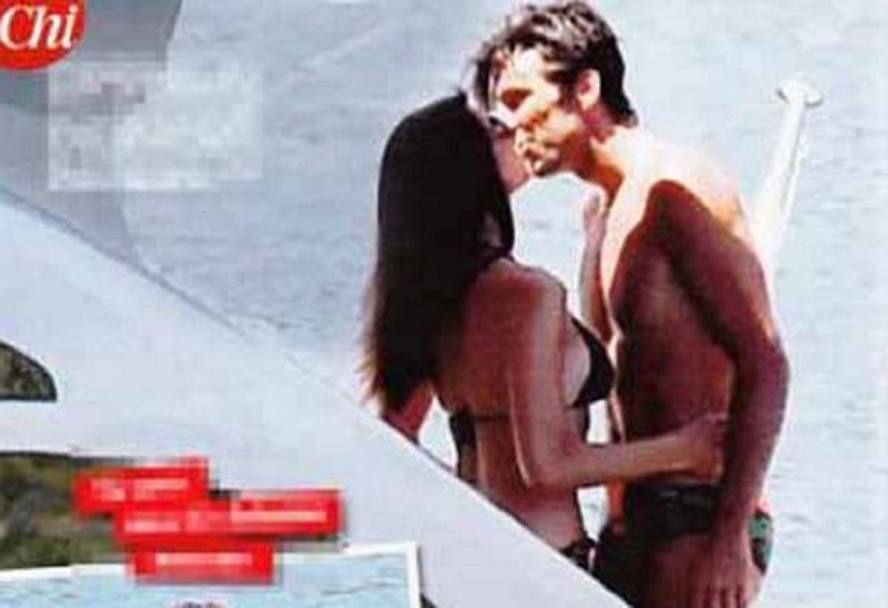 Τζιανλουίτζι Μπουφόν: Παθιασμένα φιλιά με την Ιλάρια στην Ελλάδα (photos)