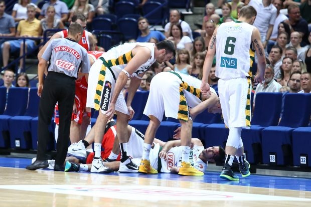 Λιθουανία: Μάτωσε ο Καλνιέτις (photos)