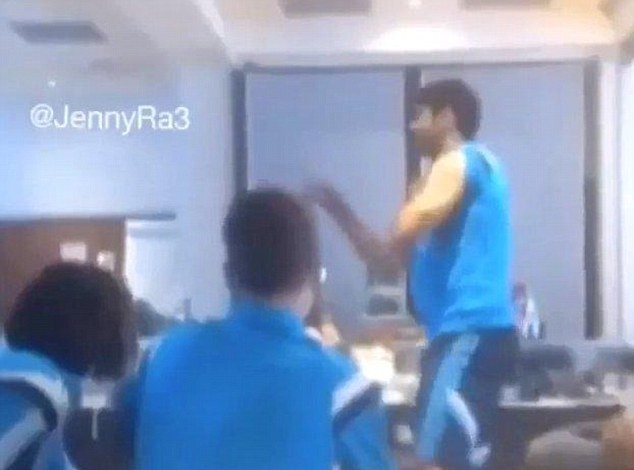 Τσέλσι: Χόρεψαν με την Καρνέιρο, Φάμπρεγκας και Κόστα (photos+video)