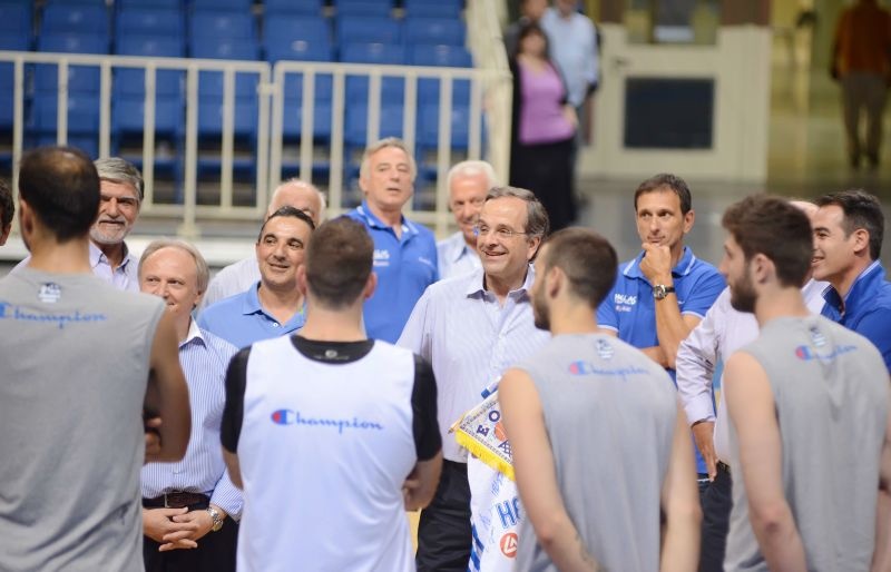 Εθνική Ανδρών: Η επίσκεψη Σαμαρά (video+photos)