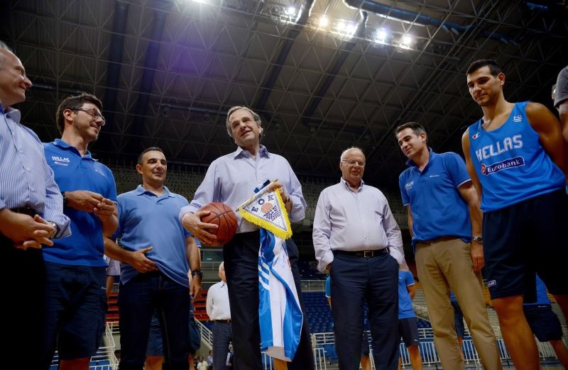 Εθνική Ανδρών: Η επίσκεψη Σαμαρά (video+photos)