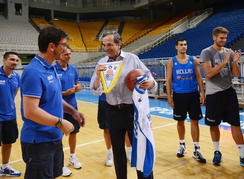Εθνική Ανδρών: Η επίσκεψη Σαμαρά (video+photos)