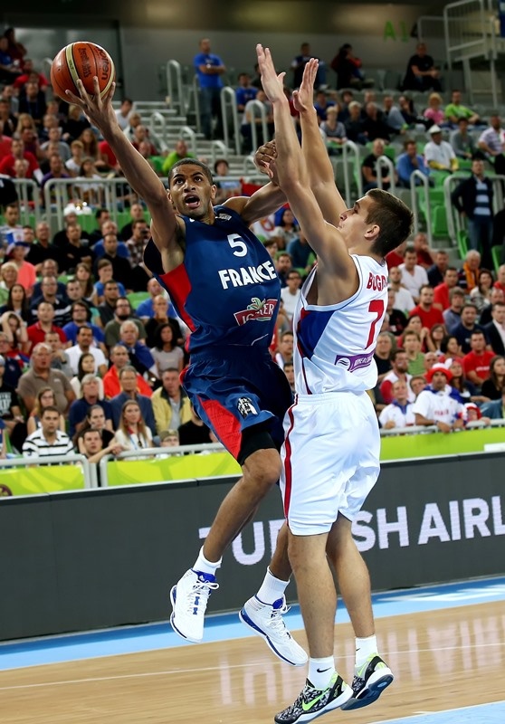 Μπατούμ στο Onsports: «Μου αρέσουν Ελλάδα, Αντετοκούνμπο και Καλάθης!» (photos+videos)