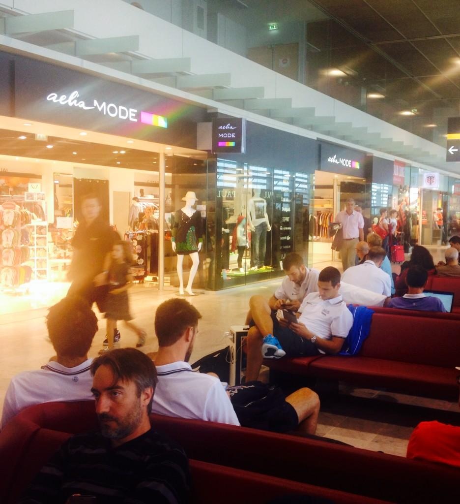 Εθνική Μπάσκετ Ανδρών: Ο Αντετοκούνμπο, ο Καλάθης και τα... μαξιλάρια! (photos)