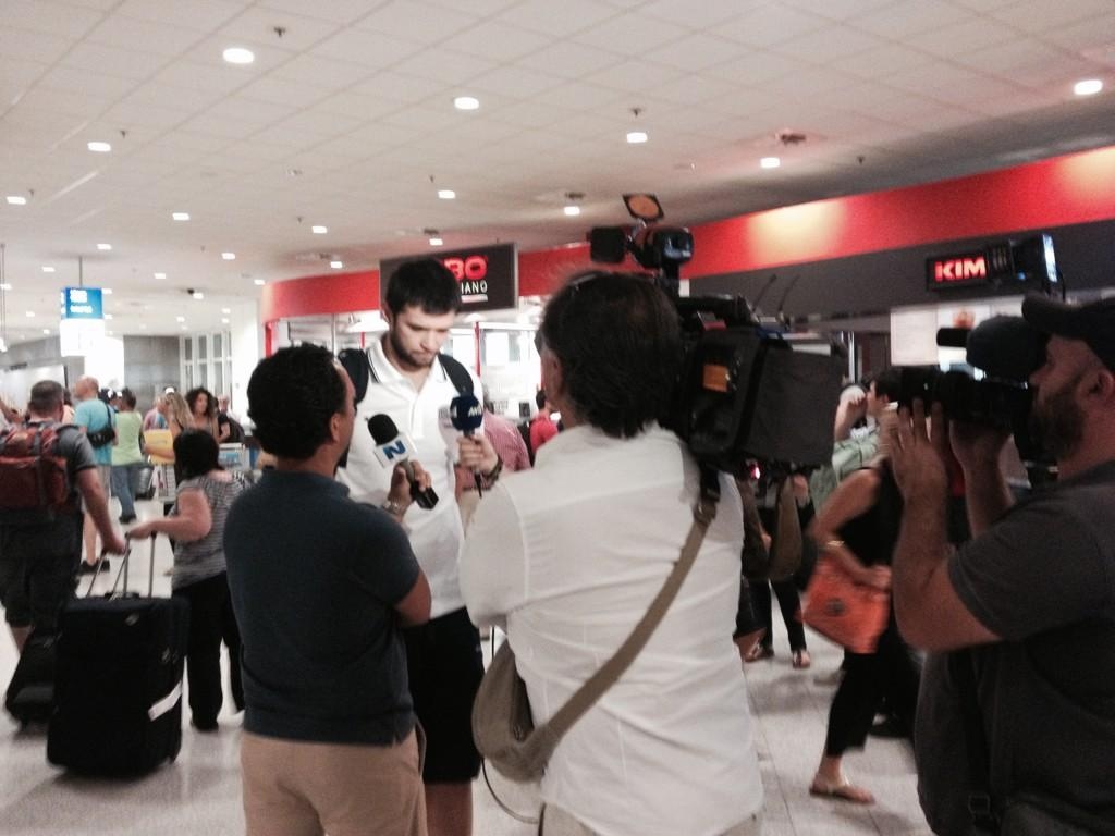 Εθνική Μπάσκετ Ανδρών: Ο Αντετοκούνμπο, ο Καλάθης και τα... μαξιλάρια! (photos)