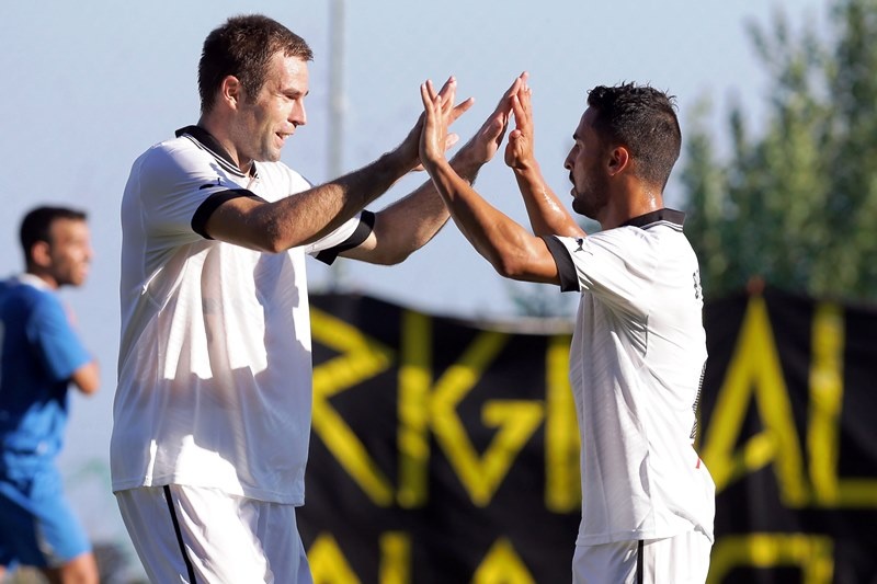 Διπρόσωπη η ΑΕΚ, 5-0 την ΑΕ Διμηνίου (photos)