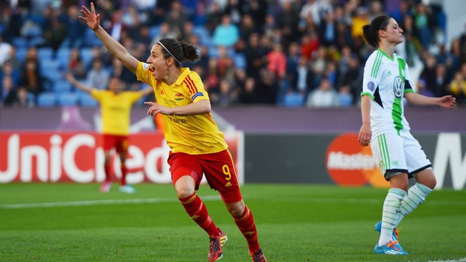 UEFA: Η κορυφαία παίκτρια στην Ευρώπη (photos+video)