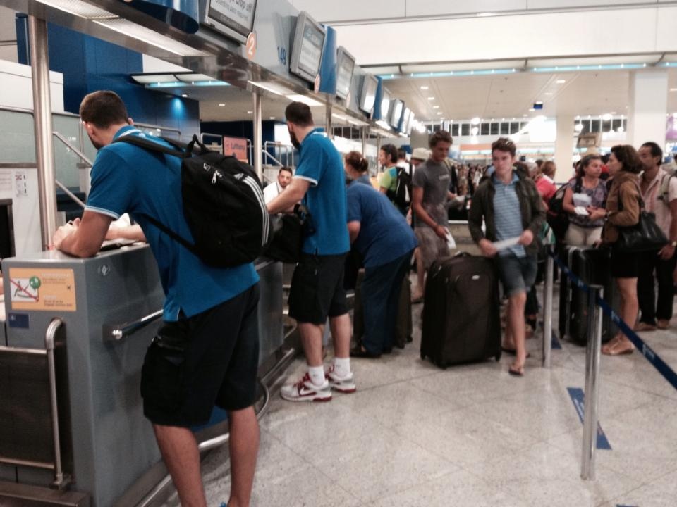 Μουντομπάσκετ 2014: Η αναχώρηση της Ελλάδας για Κάουνας (photos)