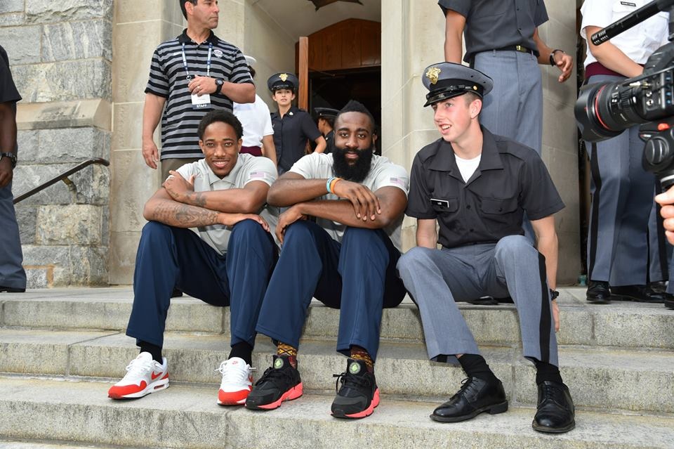 Μουντομπάσκετ 2014: Επίσκεψη στη Στρατιωτική Ακαδημία οι ΗΠΑ (photos)